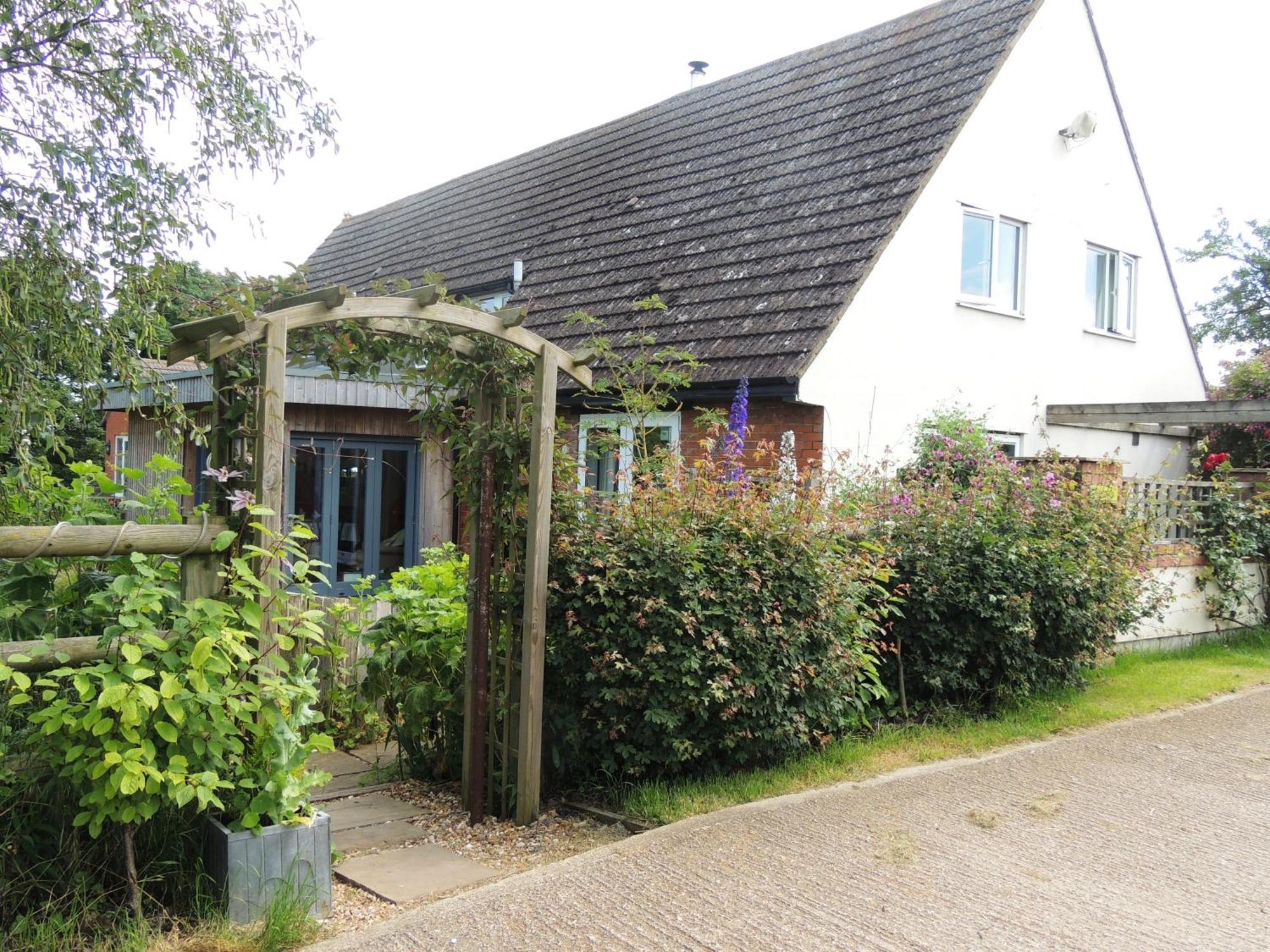 Elm Tree Farm Accommodation Milton Keynes Exterior photo